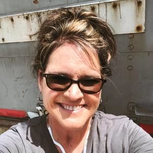 Meet your Posher, Myra